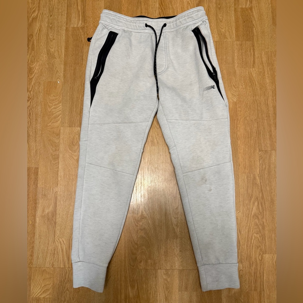 American Eagle Outfitters Light Gray Joggers with Black Details